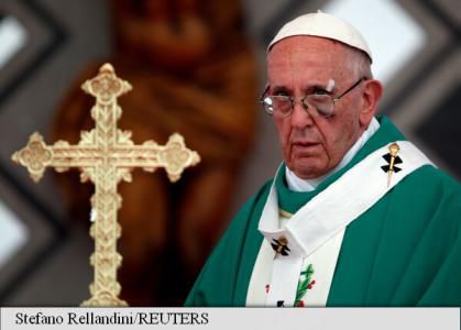Papa Francisc despre efectele schimbărilor climatice: Omul este neghiob. Foto: Agerpres