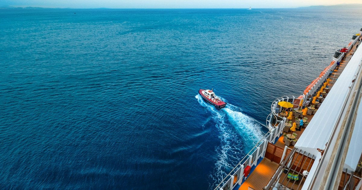 В Австралии расследуют смерть женщины, забытой круизным судном на острове.