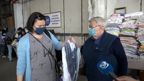 Благотворительная организация раздала нуждающимся в Бельцах тонны одежды.