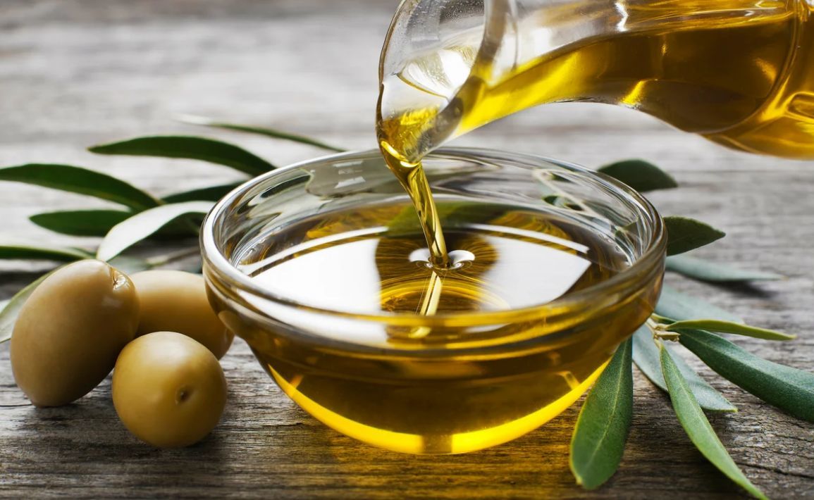 Диетолог перечислил продукты, позволяющие снизить уровень холестерина.