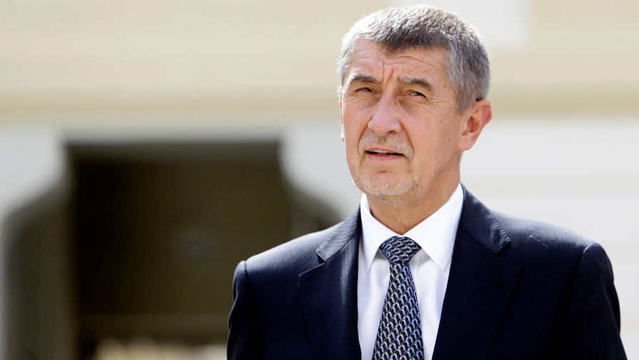 Премьер Чехии: вопрос снятия с России санкций будет неизбежно поставлен на обсуждение ЕС.
