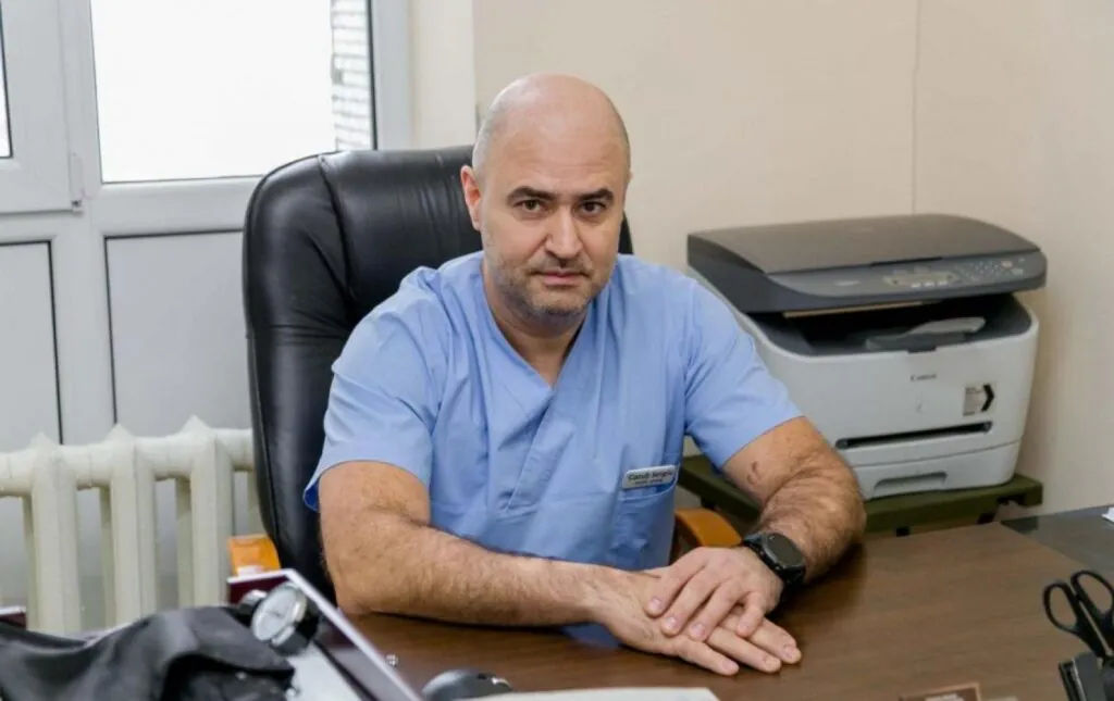 Urologul din Bălți, condamnat pentru neglijență, se află în reanimare după al treilea accident vascular cerebral.