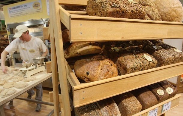В Украине хлеб за год подорожал на 60%.