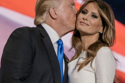 Если Дональд Трамп победит на президентских выборах 8 ноября, 46-летняя Мелания Трамп станет второй в истории США первой леди, родившейся за границей.