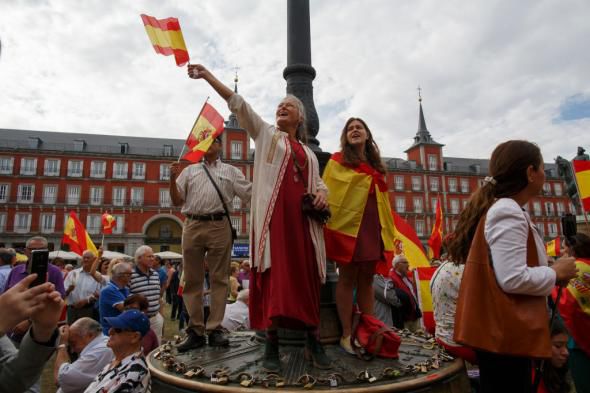 The Telegraph: Votul din Catalonia, începutul unei noi crize pentru UE. Foto: Digi24