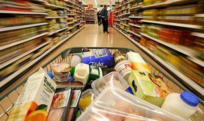 Кабмин признал необходимость пересмотра потребительской корзины в Украине.