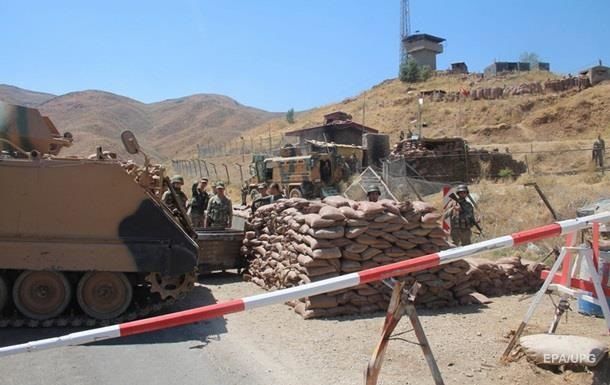 На юго-востоке Турции курды напали на военных.