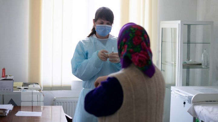 В некоторых молдавских селах уровень вакцинации не превышает двух процентов.
