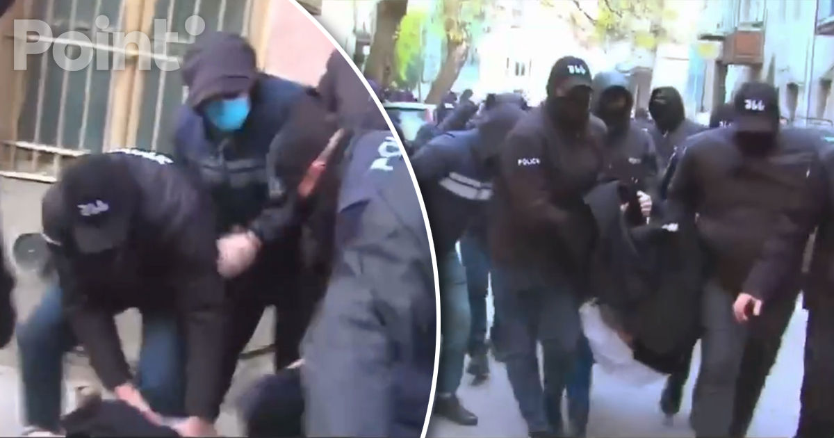 La sediile partidelor de opoziție din Georgia s-a descins cu percheziții.
