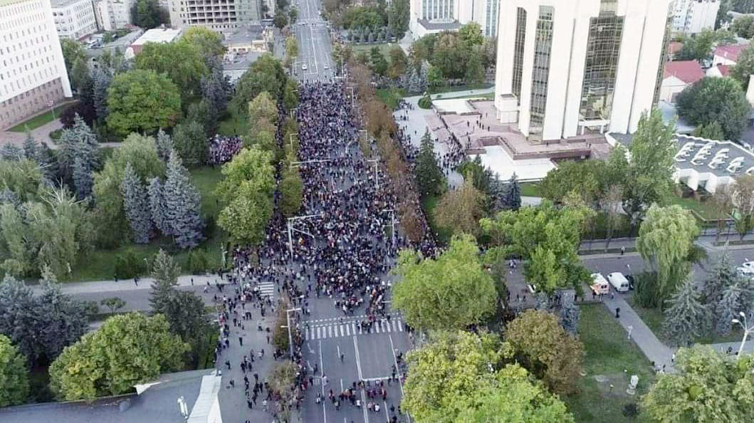 Партия ШОР провела акцию протеста в столице.
