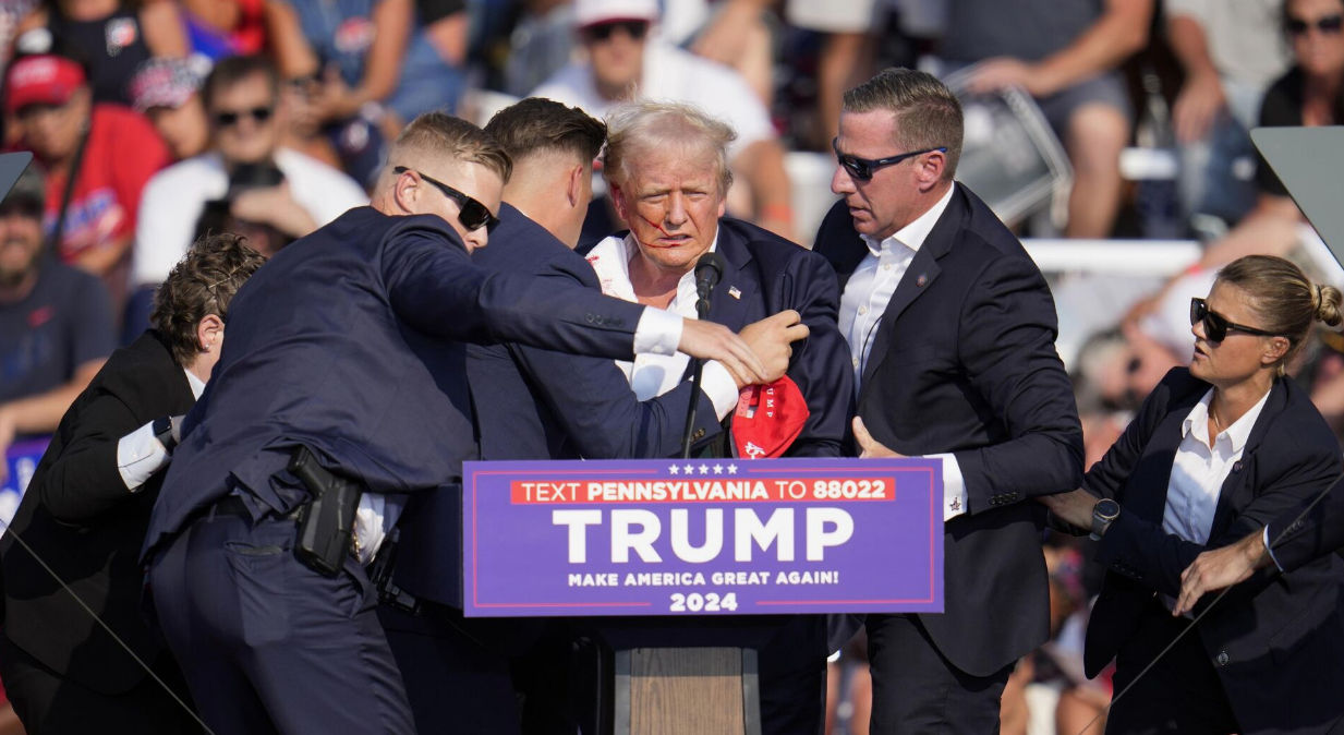 O parte din personalul de securitate al lui Biden a fost transferat către Trump.