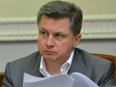 Евросоюз снял санкции с сына экс-премьера Украины Николая Азарова - Алексея Азарова.