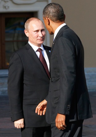 Preşedinţii rus Vladimir Putin şi american Barack Obama s-au întâlnit vineri, în cadrul summitului G20, pentru a discuta despre criza siriană.