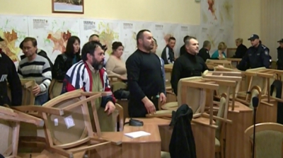 Poliţia are mână liberă să recurgă la evacuarea forţată a refugiaţilor transnistreni şi a veteranilor războiului de la Nistru din sediul Primăriei Capitalei. Curtea de Apel Chişinău a luat astăzi o decizie în acest litigiu.