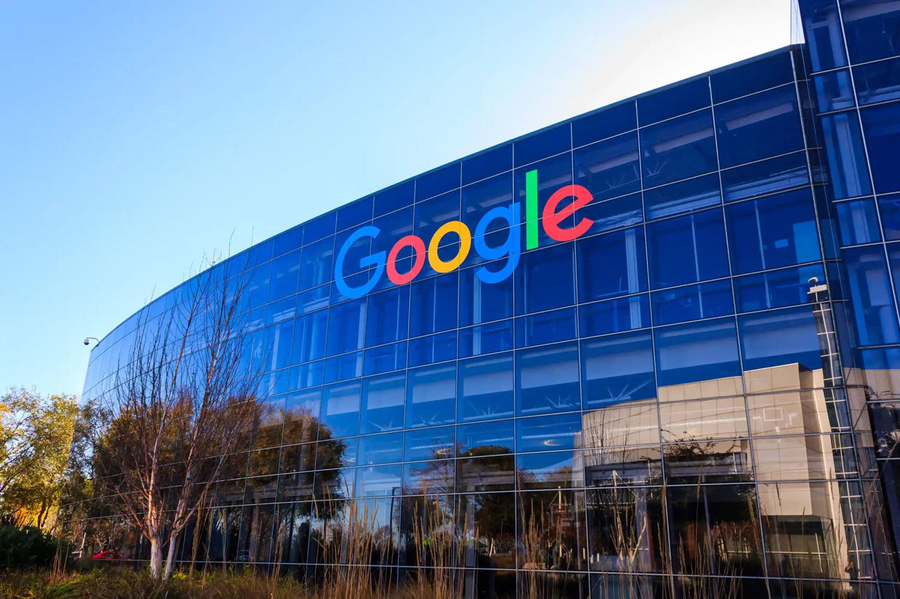 Google проиграл суд и должен выплатить своей сотруднице $1,15 миллиона.