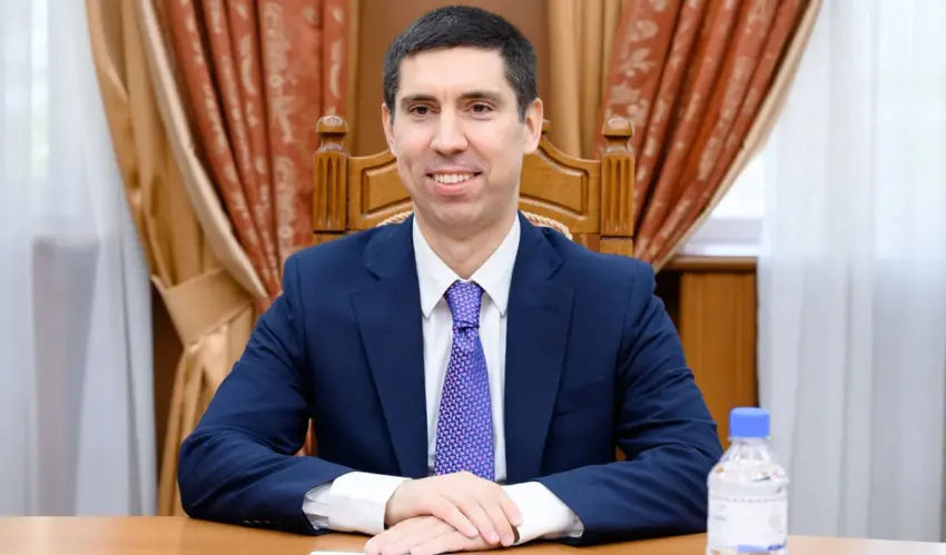 Михай Попшой о после США: Иногда политический посол - это манна небесная.