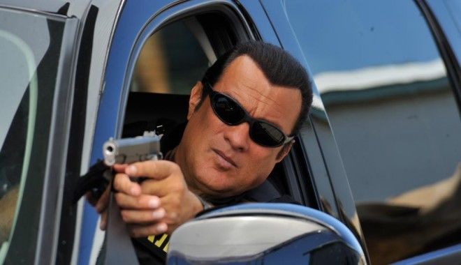 Actorul Steven Seagal a primit 5 ani de interdicție pe teritoriul Ucrainei. Foto:cugetliber.ro