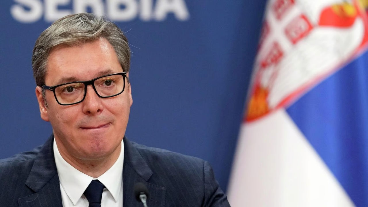 Comisia Europeană l-a avertizat pe Vucic cu privire la posibile consecințe pentru vizita sa la Moscova pe 9 mai.