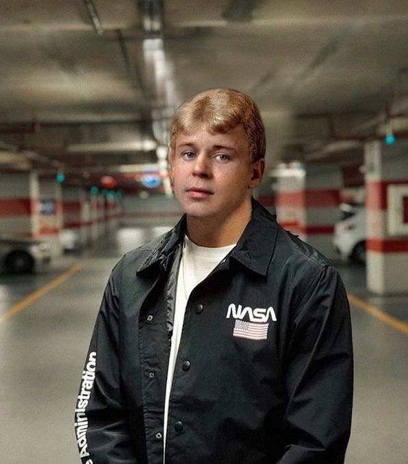 Учительница из России завела Instagram Сергею Есенину.