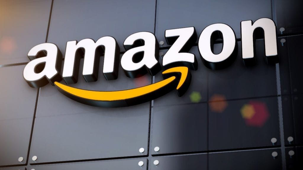 Amazon приостановил продажу алкоголя в Северной Ирландии из-за Брексита.