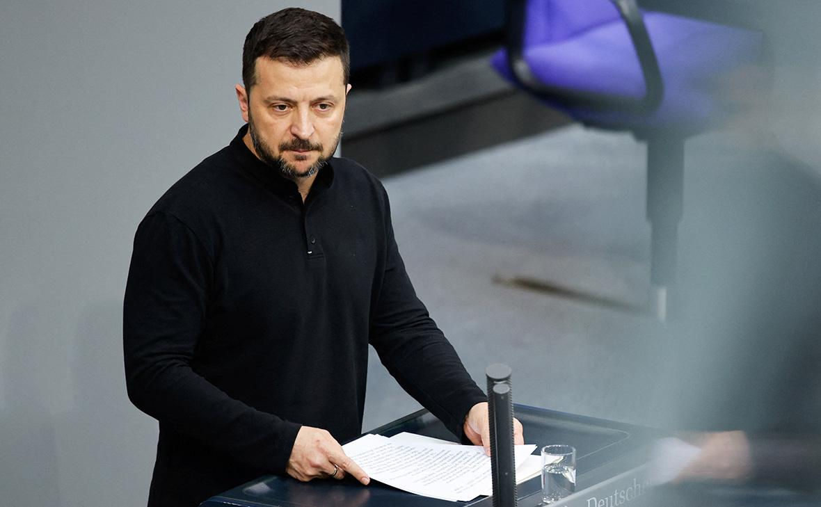 Зеленский отверг ультиматум Путина: Он занимается возрождением нацизма.
