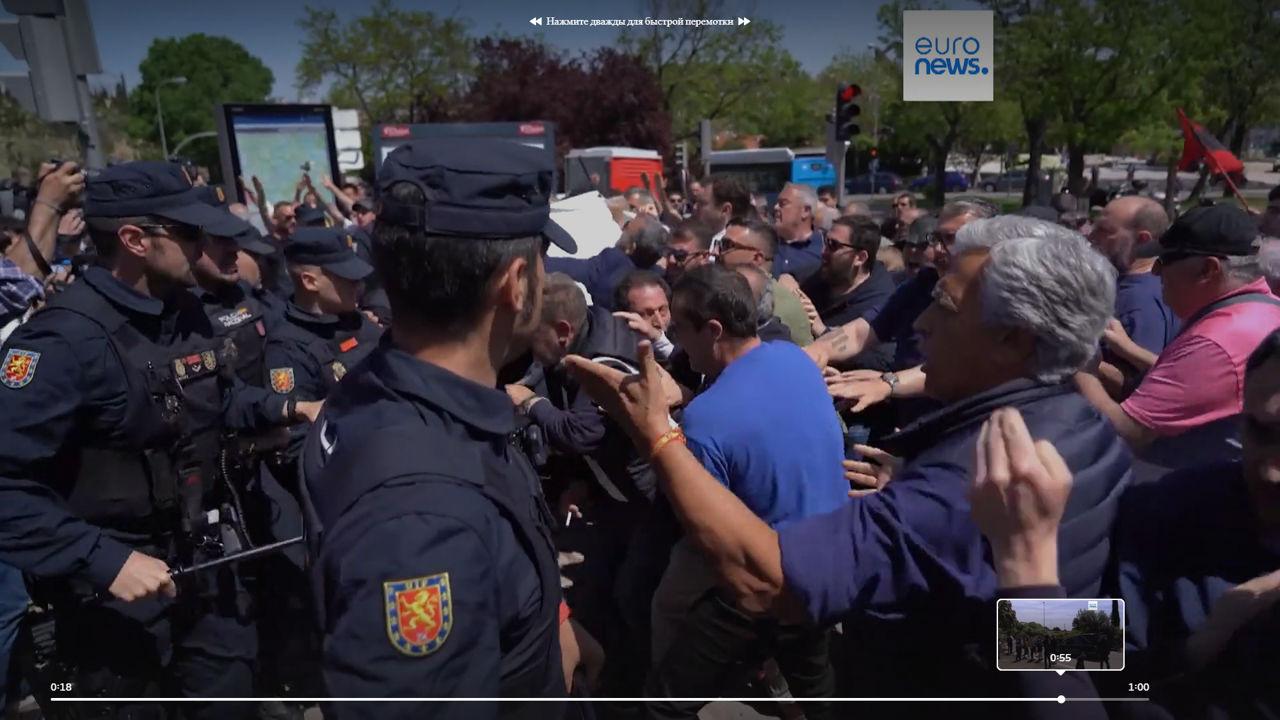 В Испании прошел протест против перезахоронения сторонника Франко.