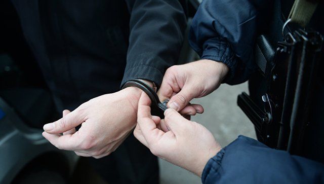 На Украине задержали гражданина Белоруссии из-за георгиевской ленточки.