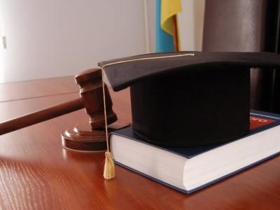 Cуд отреагировал на иск партии «Оппозиционный блок» к минкульту.