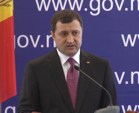 Liberal-democratul a avut un argument și pentru faptul că deputații și-au luat pauză pînă mîine după mai puțin de jumătate de oră de ședință.