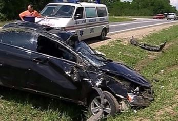 Ghinionul unui tânăr din Capitală: Mașina pe care a luat-o în chirie, zob. Foto: captură video