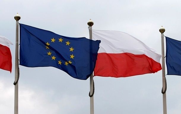 ЕС начал вводить санкции против Польши.