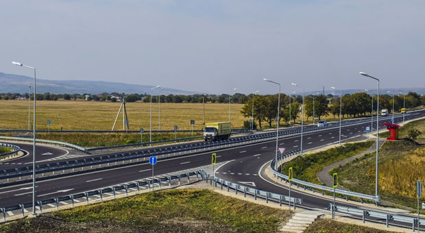 Drumuri din fonduri europene, reabilitate cu mari întârzieri. Foto: sindicate.md