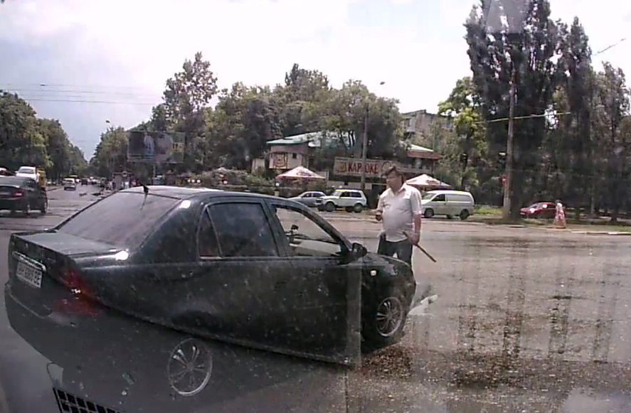 В Госавтоинспекции сообщили, что остановил авто патруль ГАИ.