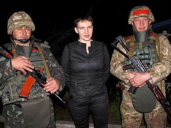 Савченко упрашивала украинских военных пустить ее в ДНР.