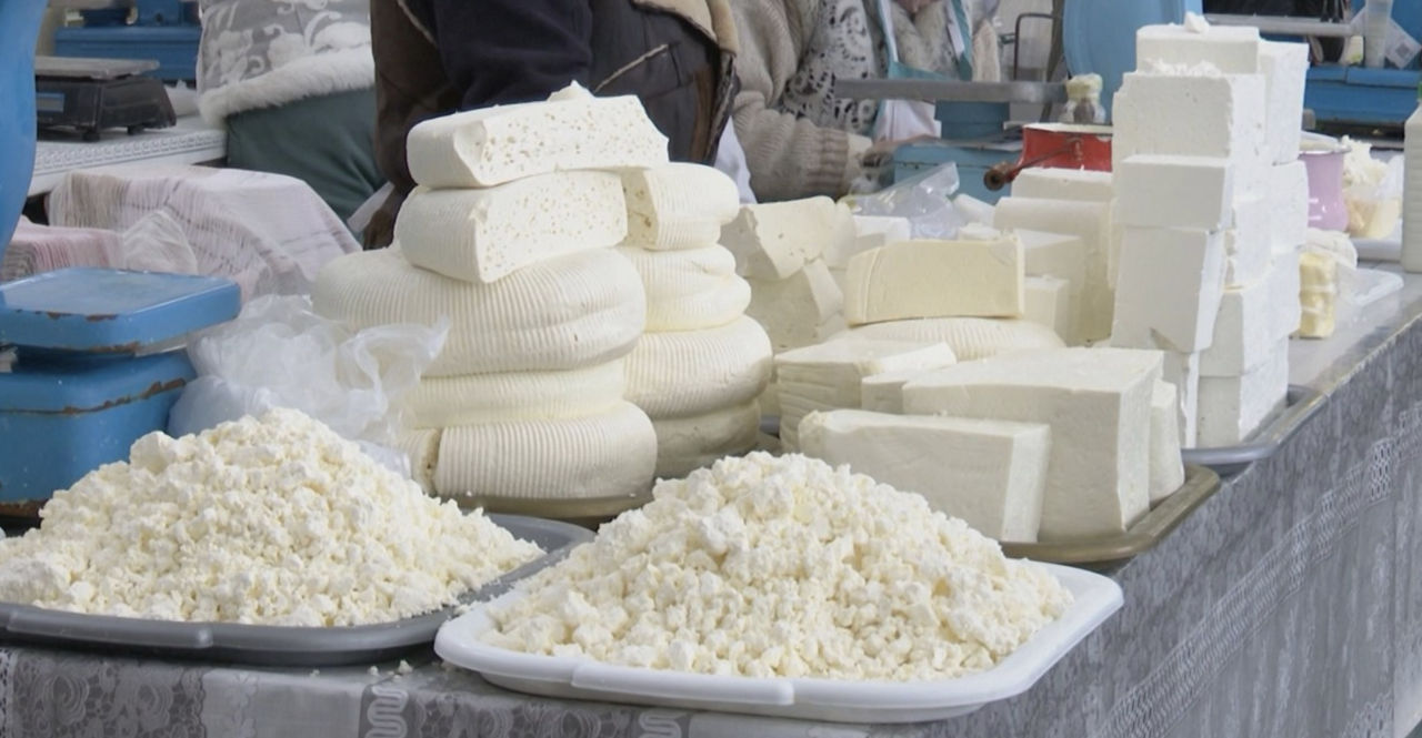 ANSA: Consumatorii nu pot întotdeauna să facă diferența între brânză și produsele cu grăsimi vegetale.