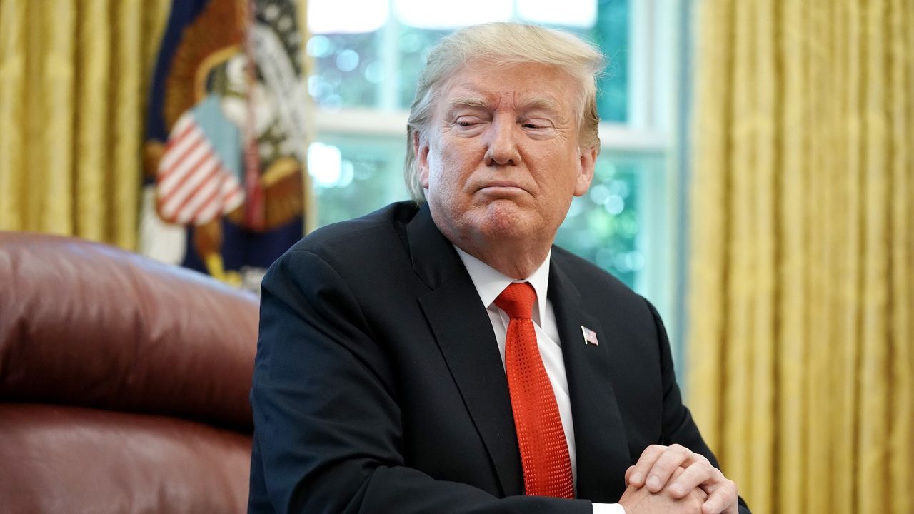 Трамп обвинил СМИ в умалчивании о прогрессе с COVID-19 в США.