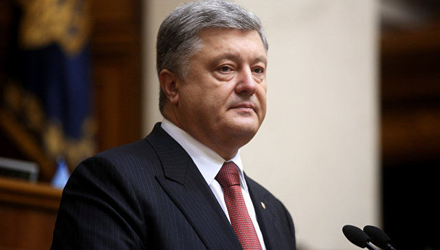 Порошенко разглядел на головах депутатов Рады кокошники.