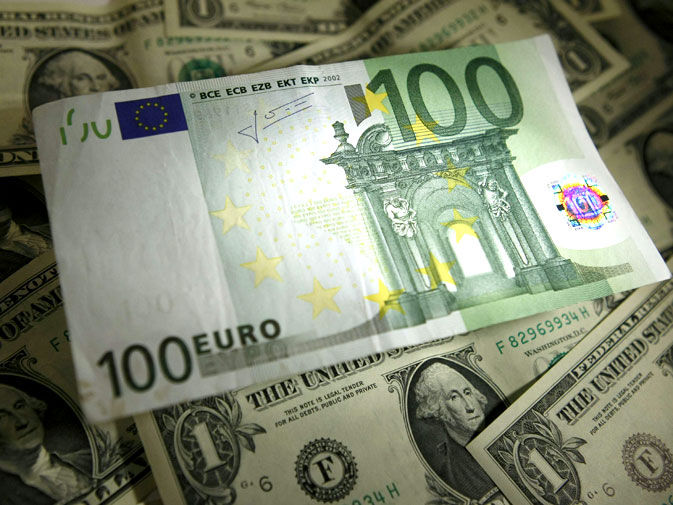 Евро подорожал на 54 бана и стоит 22, 65.