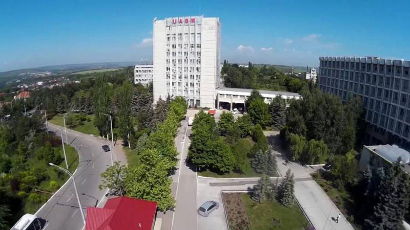 Власти опровергли заявления о том, что здание UASM обещали Фонду Сороса. Фото: Unimedia