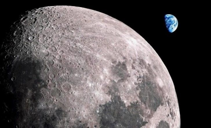  NASA начинает привлекать частные компании к разработке космических кораблей и посадочных модулей.