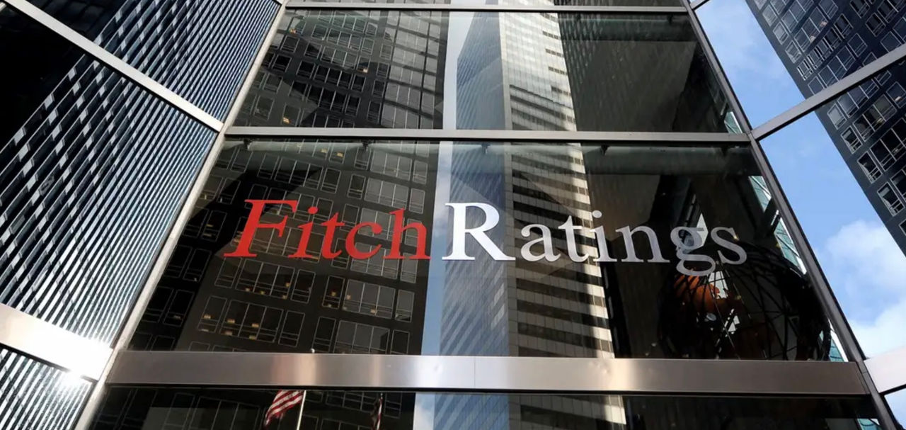 Fitch пригрозило понизить рейтинг Euroclear из-за активов РФ.