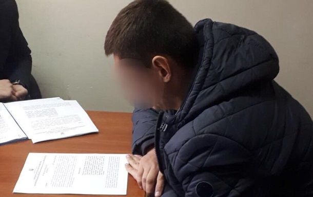 На рабочем месте у одного из глав полиции Киева нашли $100 тысяч.