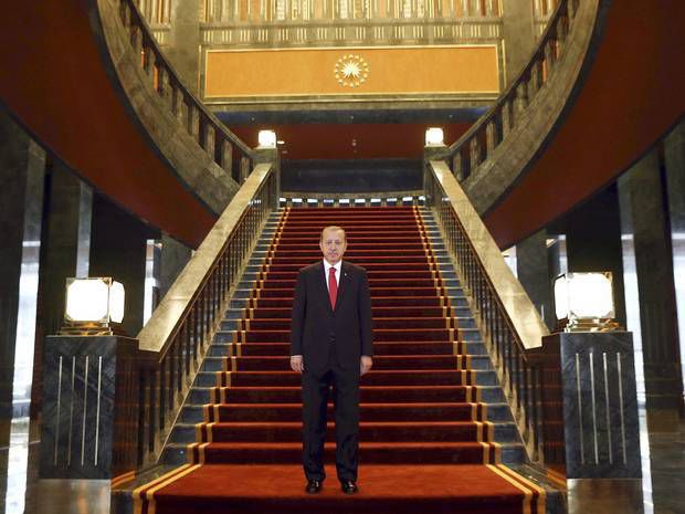 Erdogan dezminte că palatul prezidenţial din Ankara ar avea vase de toaletă din aur. Foto: gandul.info
