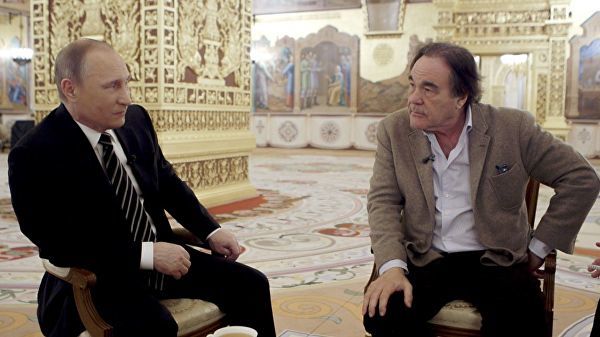 Режиссер сделал неожиданное предложение российскому лидеру во время интервью.