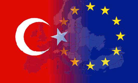 Turcia “amenință” Europa: eliminarea vizelor contra refugiați.