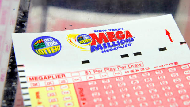 В США неизвестный выиграл $521 млн в лотерее Mega Millions. 