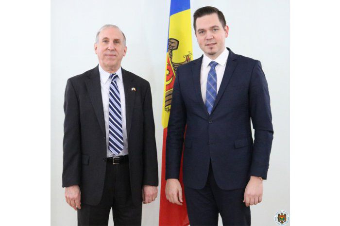 Tudor Ulianovschi l-a primit pe Ambasadorul SUA în Moldova James Pettit