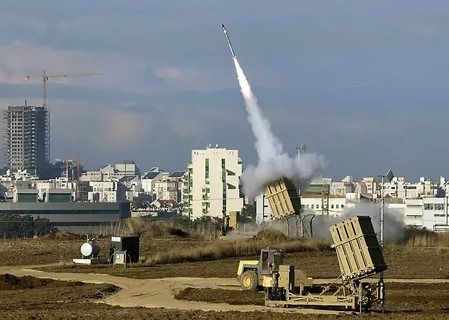 Израиль сообщил о ракетном ударе по своей территории.