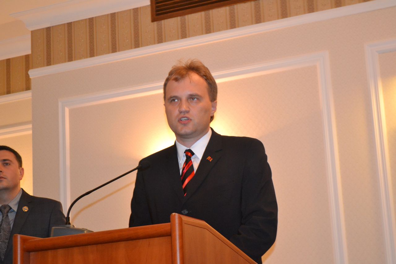 Planul anti-criză pentru transnistreni, semnat de Evgheni Șevciuk. Foto: diez.md
