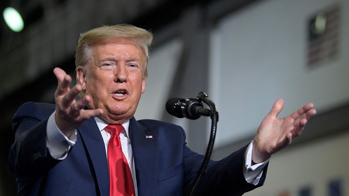 Трамп об обвинениях: Эта "охота на ведьм" сильно ударит по Байдену.